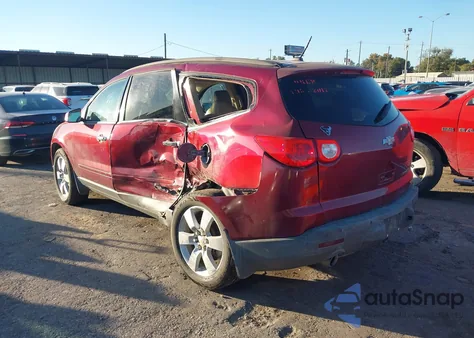 2010 Chevrolet Traverse Ltz из США, поврежденный, VIN 1GNLRHED3AS147567